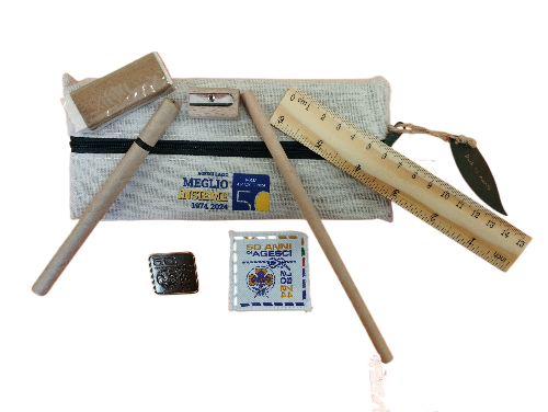 50 anni AGESCI – Distintivo, Bottone da cinta, Spilletta, Astuccio, T-Shirt - immagine 2