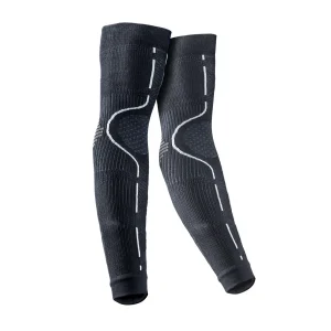 X-BIONIC Manicotti Compressione Braccia HELIXCOIL® ARMERGIZER (Nero) [UNISEX]